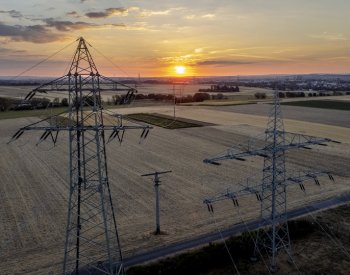 Brusel má plán investic do energetických sítí v EU za 584 miliard eur