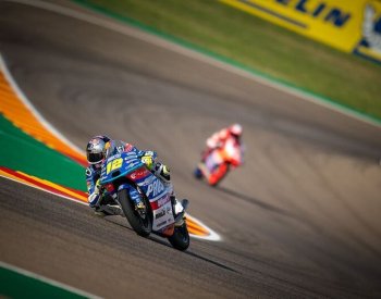 Salač zajel ve Valencii po problémech s motorem 22. čas v trénincích Moto2