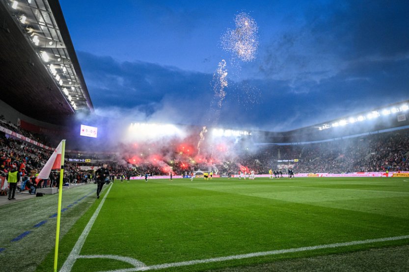 Favoritem na vítěze fotbalové první ligy je podle sázkařů Slavia Praha
