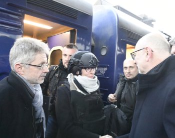 Pekarová Adamová a Vystrčil přijeli do Kyjeva, uctili oběti hladomoru