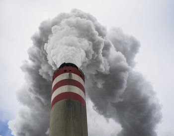 Svět je na prahu katastrofy, řekl před konferencí COP28 zástupce OSN pro klima