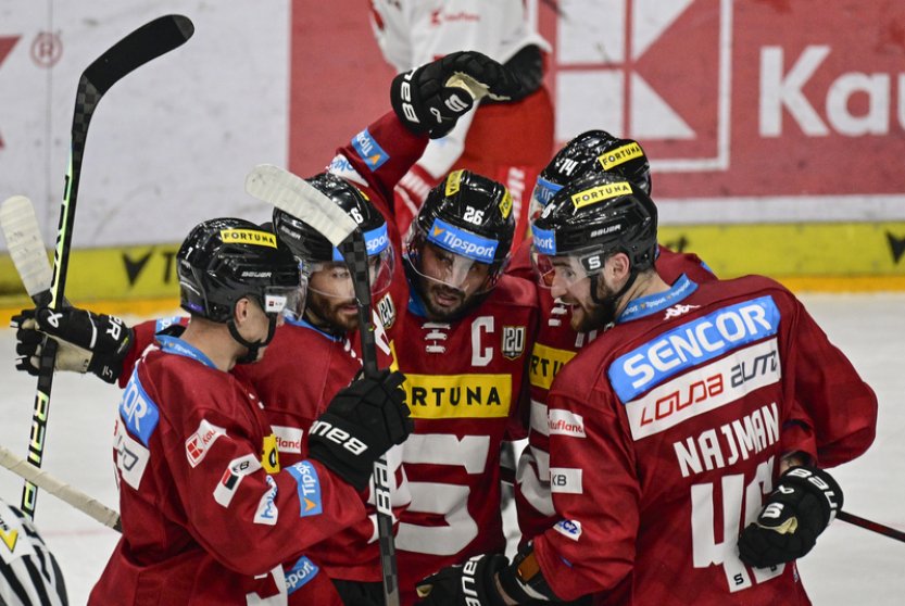 Sparta vyhrála po přestřelce 5:4 na ledě Liberce, rozhodl Řepík