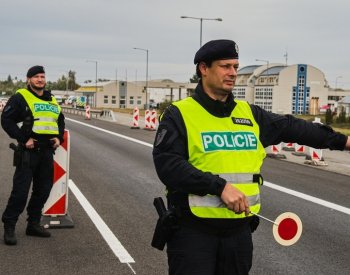 Rakušan bude s protějšky z V4, Rakouska a Německa jednat o hraničních kontrolách