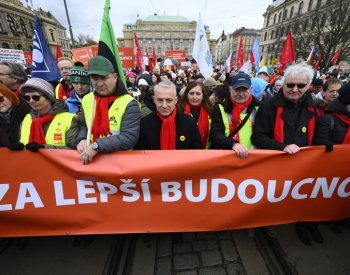 Odboráři podle Středuly dnes po protestu s ministrem jednat nebudou