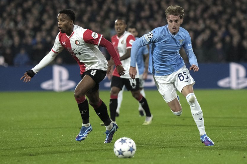 Osmifinále fotbalové Ligy mistrů si v úterý může zajistit i Feyenoord s Lingrem