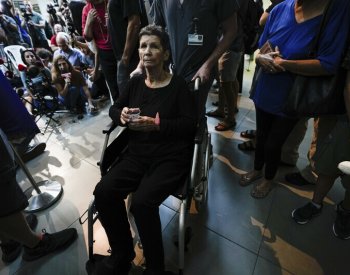 Jedna z propuštěných rukojmích se šéfa Hamásu zeptala, jestli se nestydí