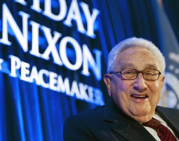 Zemřel někdejší americký ministr zahraničí Henry Kissinger, bylo mu 100 let