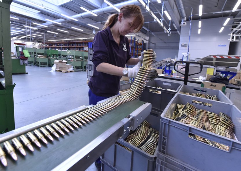 Výrobci munice Sellier & Bellot loni stouply celkové tržby na 7,1 mld. Kč
