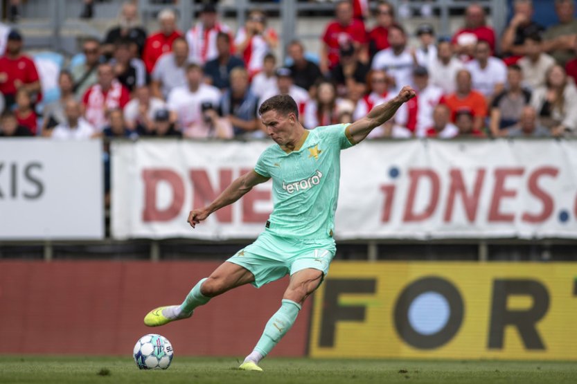 Fotbalisté Slavie vyhráli v Českých Budějovicích 3:1 a v lize zatím neztratili