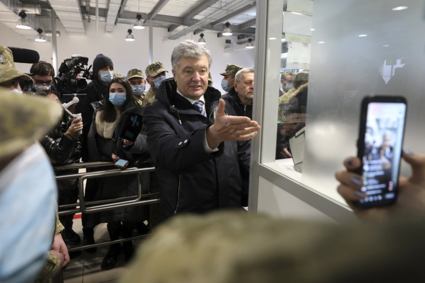 Ukrajinská stráž neumožnila exprezidentu Porošenkovi vycestovat