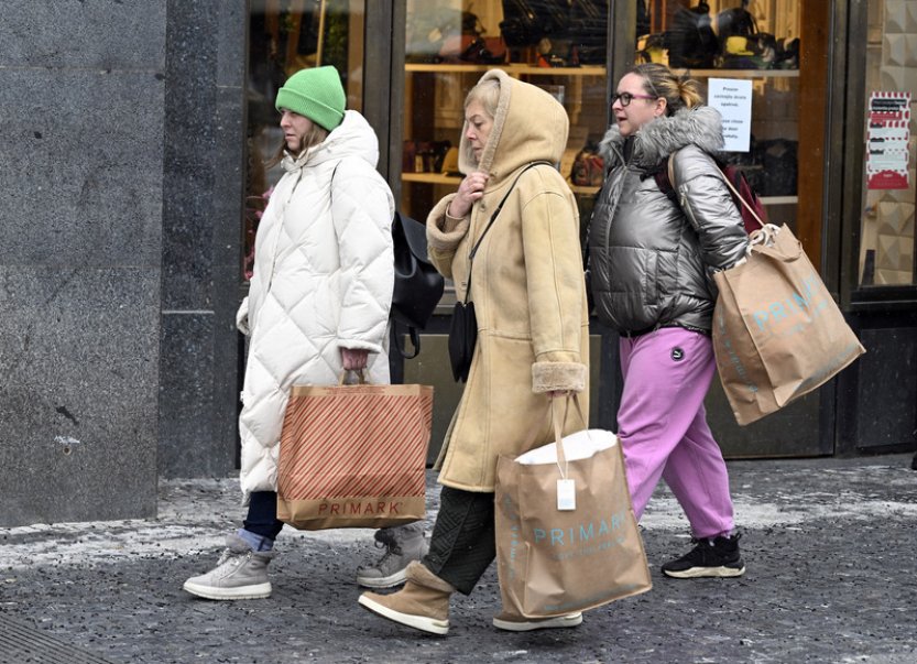 Obchodníci: Tržby o prvním adventním víkendu jsou meziročně srovnatelné