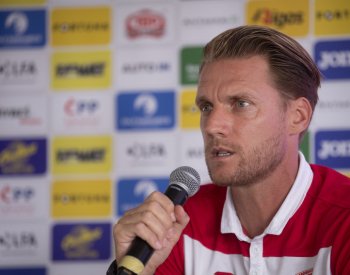 Trenér pardubických fotbalistů Kováč se svou pozicí vůbec nezabývá