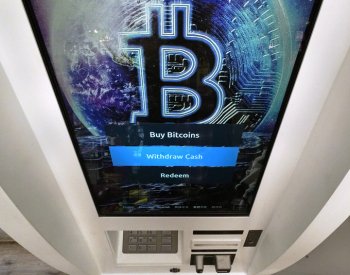 Bitcoin překonal hranici 40.000 USD a dál roste, posilují i další kryptoměny