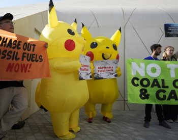 Dubaj během `dne zdraví` na klimatické konferenci halil hustý smog