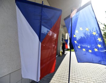 Češi se o příští volby do europarlamentu moc nezajímají, ukázal Eurobarometr