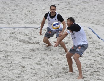 Světoví šampioni Perušič se Schweinerem zakončí sezonu na písku v Dauhá