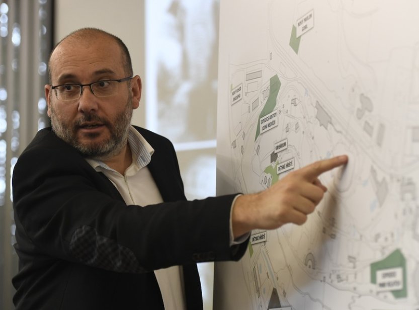 Šanci na zvolení do Rady ČRo má mimo jiné ředitel pražské zoo Bobek