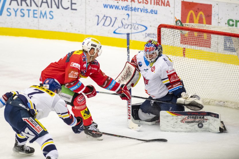 Vedoucí Pardubice uzavřou první polovinu sezony proti Motoru