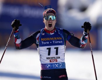 Stíhací závod biatlonistů v Hochfilzenu ovládl Johannes Bö, Krčmář byl dvacátý