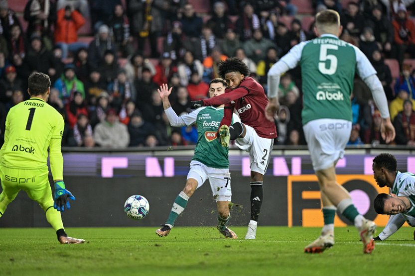 Vedoucí Sparta porazila doma Jablonec 3:0 a vyhrála páté kolo po sobě