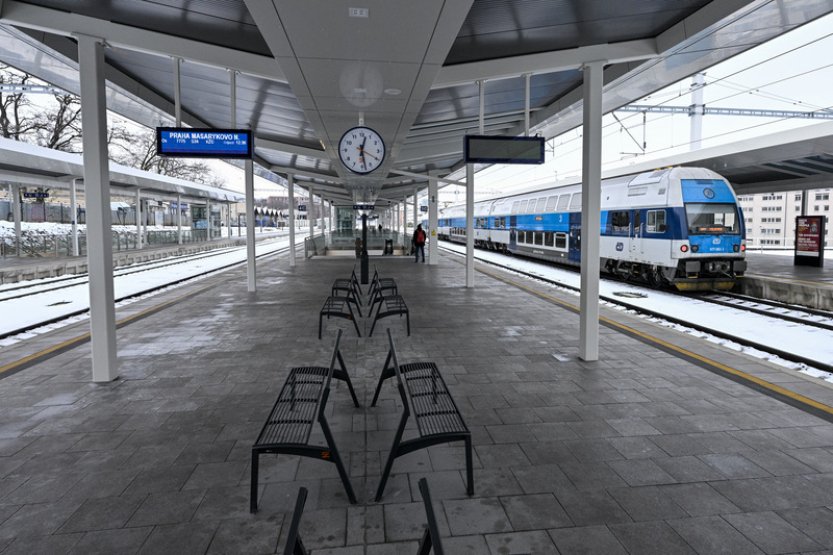 Na železnici dnes začíná platit nový jízdní řád, zvýší ceny a přidá nové vlaky