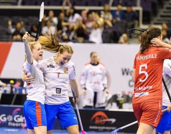 Je to úžasný pocit, radovala se po bronzu florbalistek z MS Keprtová