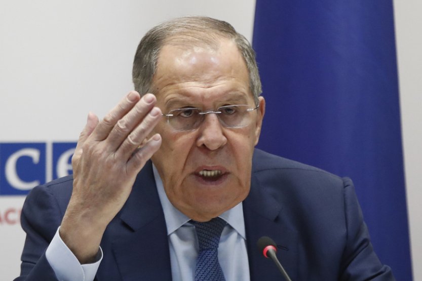 Zahájení mírových rozhovorů závisí na Ukrajině, řekl Lavrov