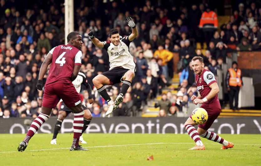 Souček s Coufalem nezabránili debaklu West Hamu 0:5 s Fulhamem