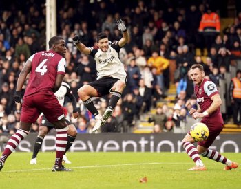 Souček s Coufalem nezabránili debaklu West Hamu 0:5 s Fulhamem