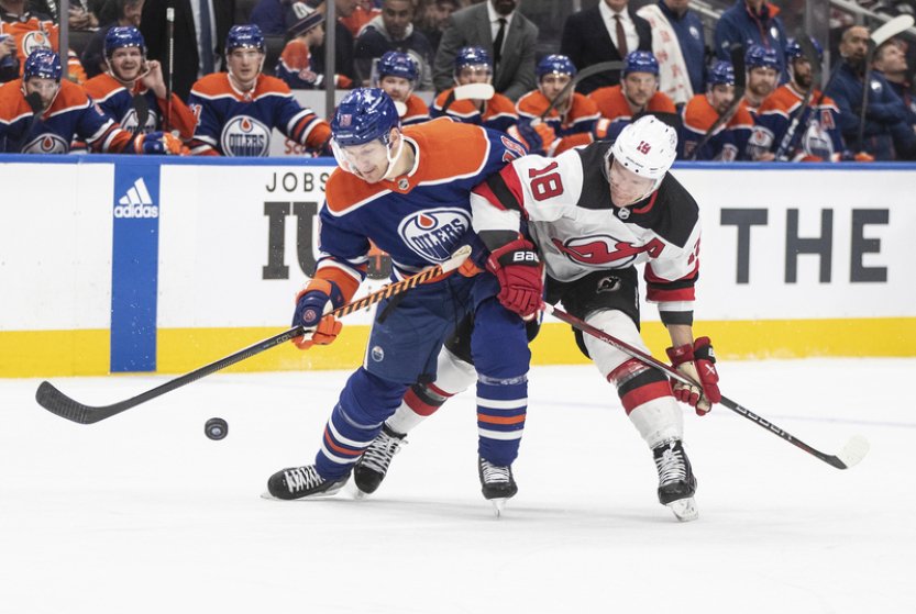 Nahrávky Paláta s Gudasem k výhrám nevedly. Zadina a Hertl pomohli Sharks k bodu