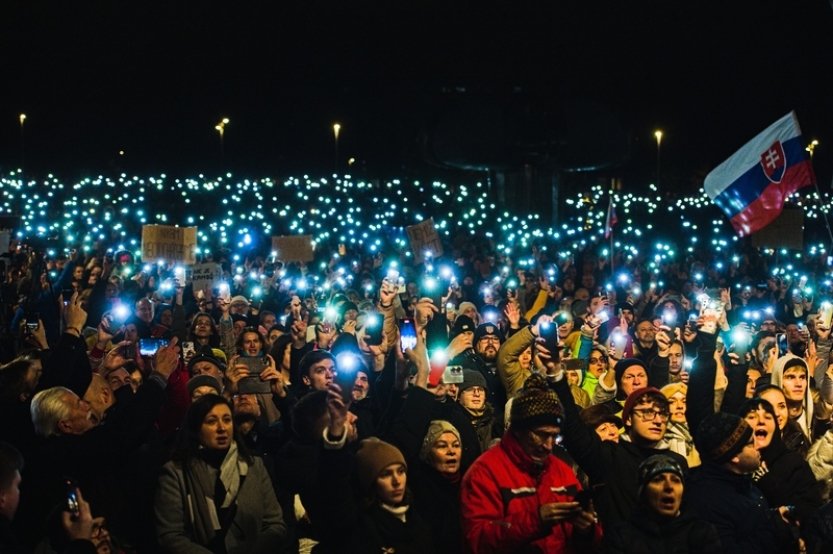 Slováci opět vyšli do ulic na protivládní shromáždění, svolala je opozice
