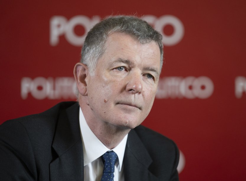 Šéf MI6 poděkoval ruské státní televizi za pomoc s nabádáním Rusů ke špionáži