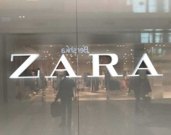 Zara stáhla reklamní kampaň, připomínala podle kritiků mrtvé Palestince