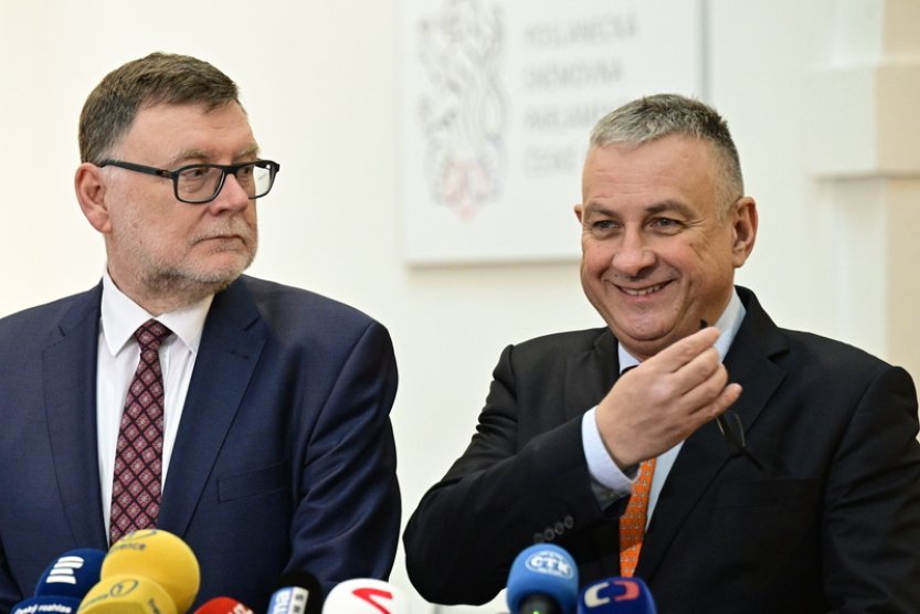 Vláda dnes asi představí státní pomoc pro energeticky náročné firmy