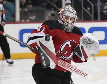 Vaněček chytil v NHL sedm střel Pastrňáka a dovedl New Jersey k výhře