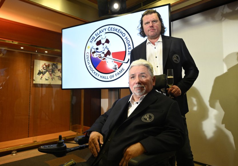 Do Síně slávy českého hokeje vstoupili Kaberle, Sýkora, Turek a Herink
