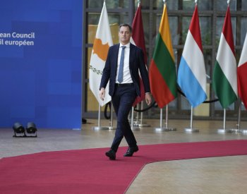 Summit EU skončil, prezidenti a premiéři dnes jednali o Blízkém východě