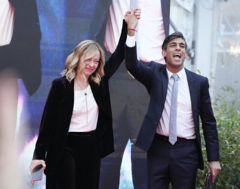 Sunak a Meloniová: Problém s množstvím migrantů je třeba řešit rázněji