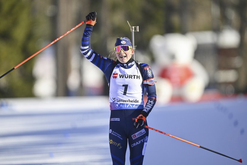 Davidová skončila díky zlepšené střelbě devátá ve stíhačce v Lenzerheide