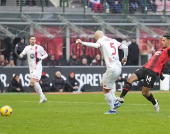 Fotbalisté AC Milán porazili v lize Monzu a pojistili si třetí místo