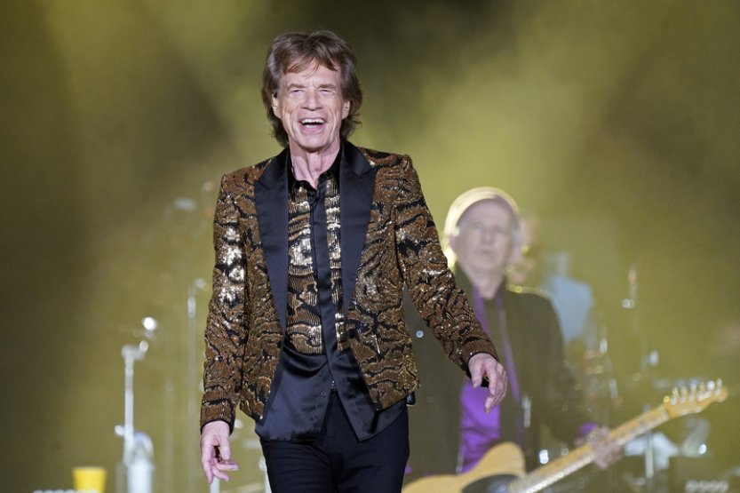 Mick Jagger slaví 80. narozeniny, popřáli mu kolegové z Rolling Stones