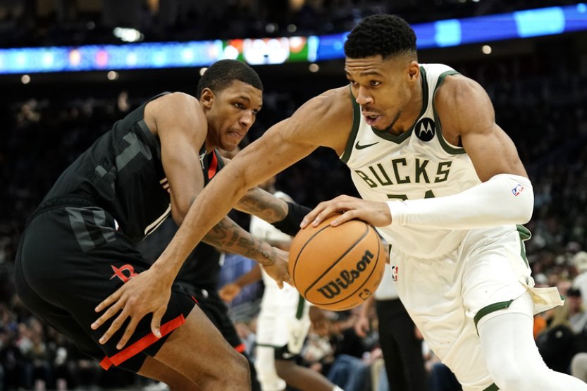 Milwaukee v NBA porazilo Houston, Adetokunbo překonal další klubový rekord
