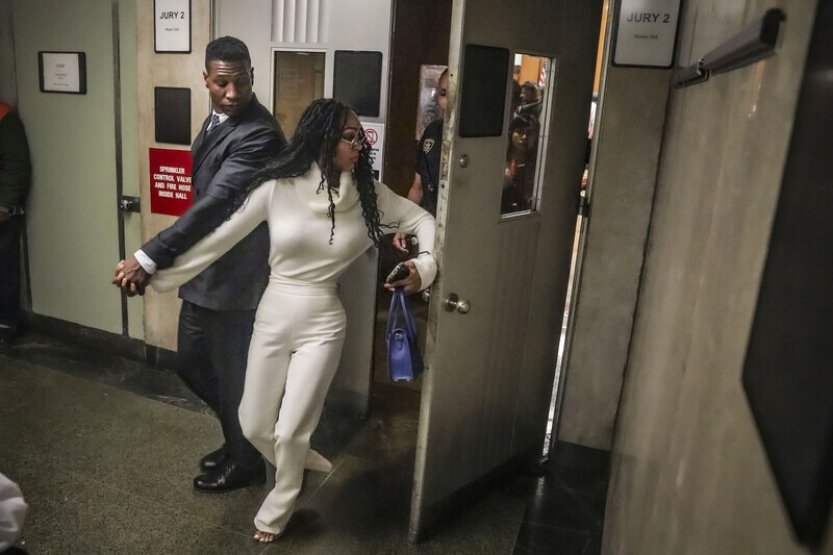 Marvel ukončil spolupráci s hercem Majorsem odsouzeným za násilný čin