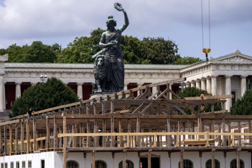 Přípravy na Oktoberfest jsou v plném proudu, nevyhne se mu zdražení