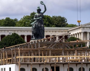 Přípravy na Oktoberfest jsou v plném proudu, nevyhne se mu zdražení