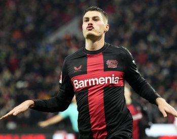 Schick stihl v lize hattrick za poločas, Leverkusen deklasoval Bochum 4:0