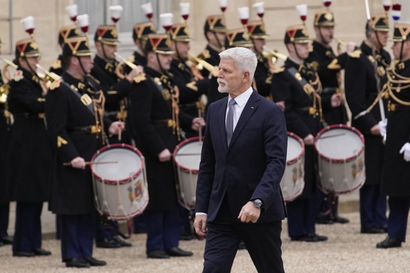 Pavel zakončí dvoudenní návštěvu Francie jednáními s šéfkou vlády a parlamentu