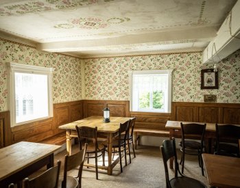 Zachraňovaný hostinec v Podještědí už vypadá skoro jako před sto lety