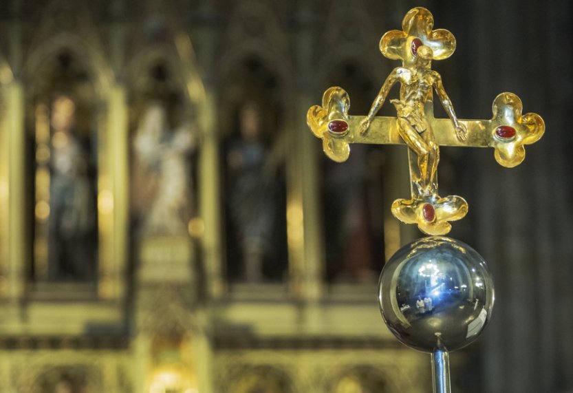 Jen 16 procent Rakušanů věří v křesťanského Boha, ukázal průzkum