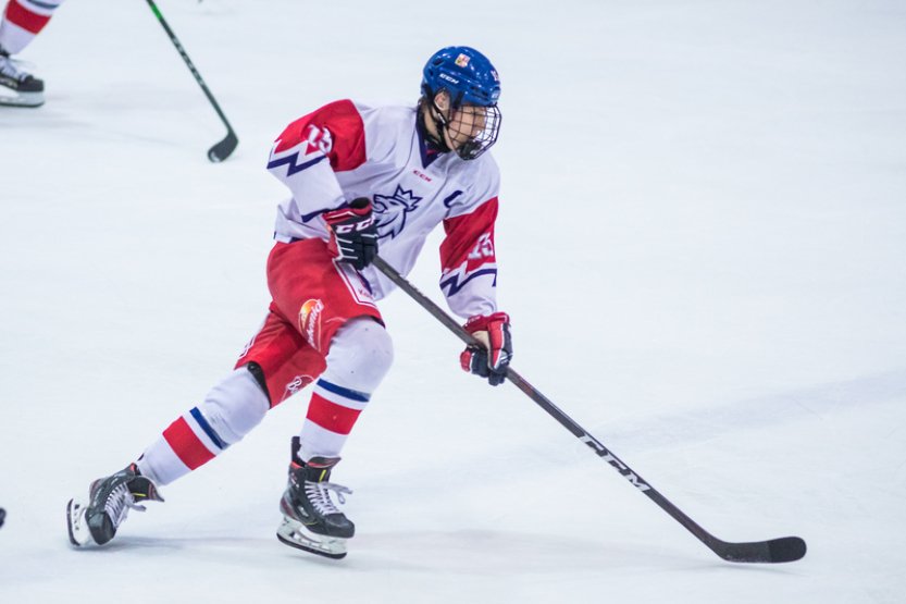 K hokejové dvacítce se před MS připojil Kulich, Port se zranil